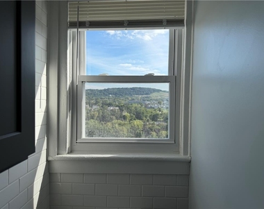 700 Wolf Avenue - Photo Thumbnail 34
