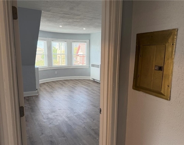 700 Wolf Avenue - Photo Thumbnail 19