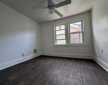 2434 Sycamore Street - Photo Thumbnail 16