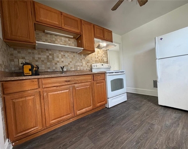 2434 Sycamore Street - Photo Thumbnail 13