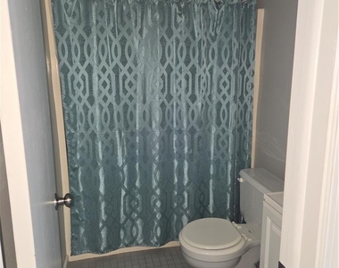 1142 W Hamilton Street - Photo Thumbnail 6
