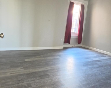 1142 W Hamilton Street - Photo Thumbnail 8