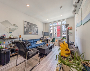 388 Vernon Avenue - Photo Thumbnail 2