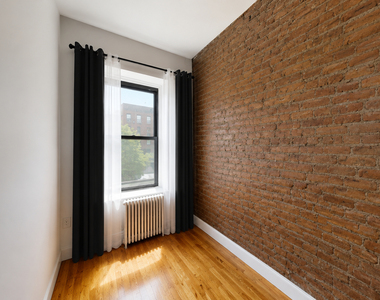 81 2nd Avenue - Photo Thumbnail 5