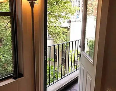 248 10th Avenue - Photo Thumbnail 8