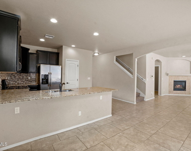 3836 Loma Cristobal - Photo Thumbnail 15