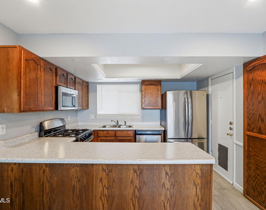 3911 Quasar Court - Photo Thumbnail 7