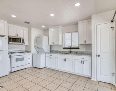 5700 Edinburg Drive - Photo Thumbnail 3
