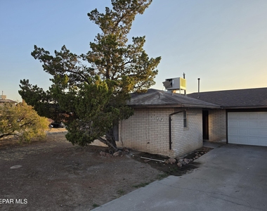 217 Palmary Drive - Photo Thumbnail 1
