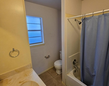 217 Palmary Drive - Photo Thumbnail 7
