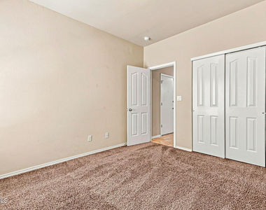 7409 Dewberry Drive - Photo Thumbnail 25