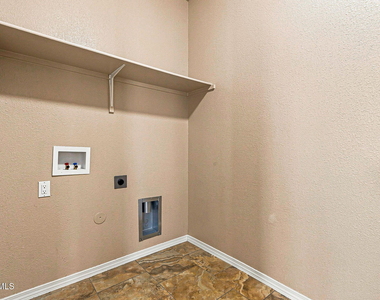7409 Dewberry Drive - Photo Thumbnail 29