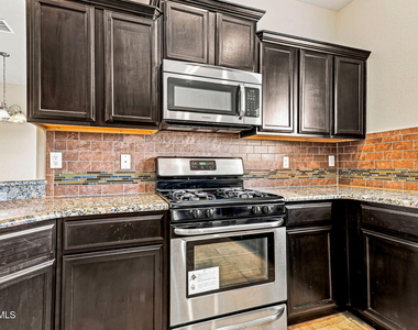 7409 Dewberry Drive - Photo Thumbnail 15