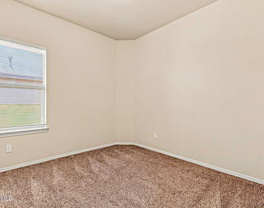 7409 Dewberry Drive - Photo Thumbnail 20