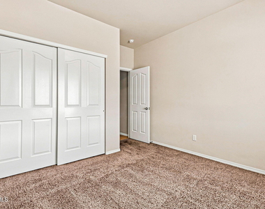 7409 Dewberry Drive - Photo Thumbnail 23