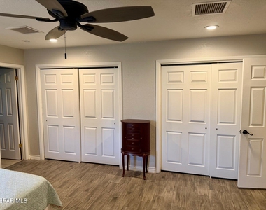 4921 Vista Grande Circle - Photo Thumbnail 17