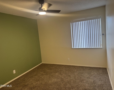 8800 Sampson Court - Photo Thumbnail 18
