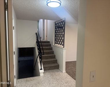 8800 Sampson Court - Photo Thumbnail 10