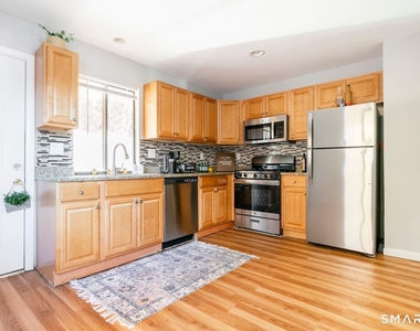 516 Indian Avenue - Photo Thumbnail 2