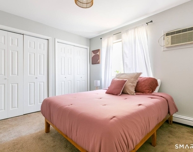 516 Indian Avenue - Photo Thumbnail 7