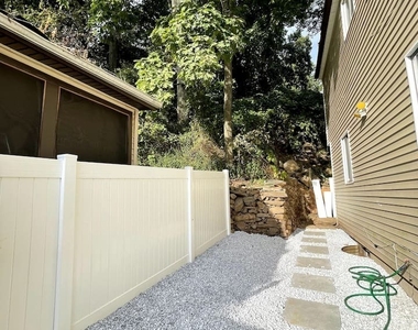 516 Indian Avenue - Photo Thumbnail 14
