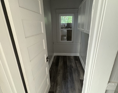 55 Plaza Avenue - Photo Thumbnail 8