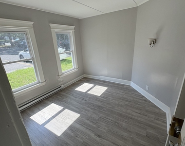 55 Plaza Avenue - Photo Thumbnail 5