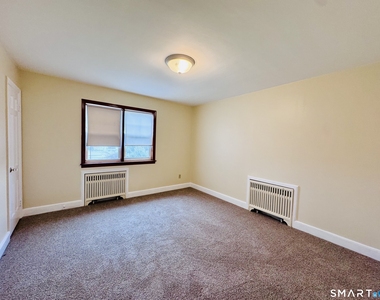 47 Clover Street - Photo Thumbnail 9