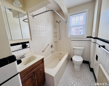 47 Clover Street - Photo Thumbnail 11