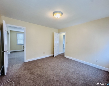 47 Clover Street - Photo Thumbnail 7