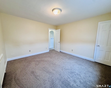47 Clover Street - Photo Thumbnail 10