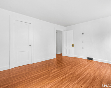 175 Division Street - Photo Thumbnail 3