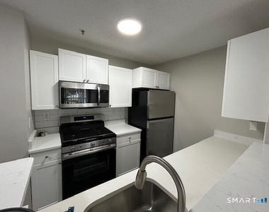 100 Glenbrook Road - Photo Thumbnail 1