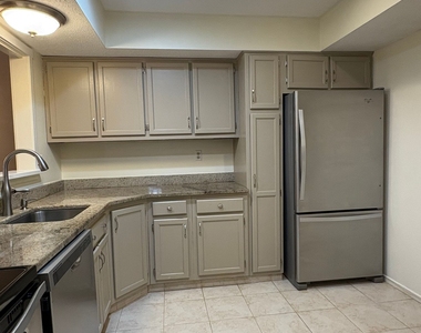 3 Willow Lane - Photo Thumbnail 2