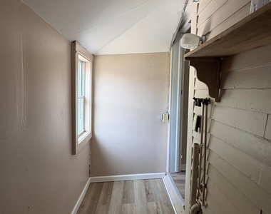 60 Lake Street - Photo Thumbnail 12