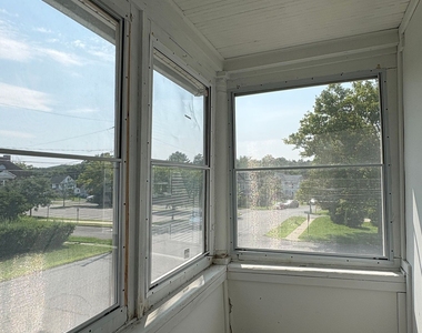 60 Lake Street - Photo Thumbnail 10