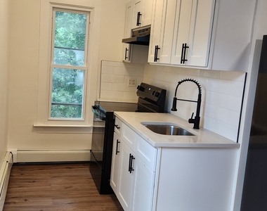 326 Cook Avenue - Photo Thumbnail 5