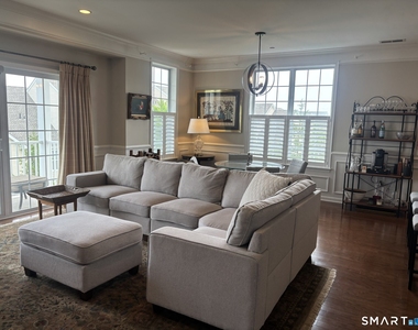 927 Old Pasture Drive - Photo Thumbnail 3