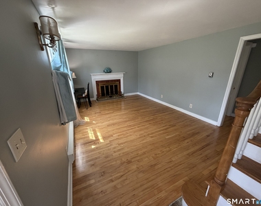 905 Plymouth Street - Photo Thumbnail 7