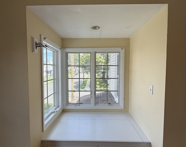 28 Davis Street - Photo Thumbnail 9