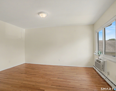 550 Prospect Street - Photo Thumbnail 13