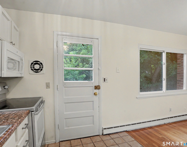 550 Prospect Street - Photo Thumbnail 6