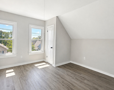 187 Hart Street - Photo Thumbnail 5