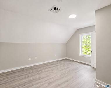 187 Hart Street - Photo Thumbnail 7