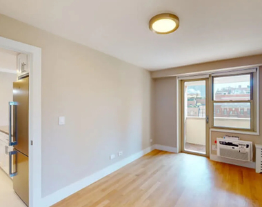 80 North Moore Street - Photo Thumbnail 5