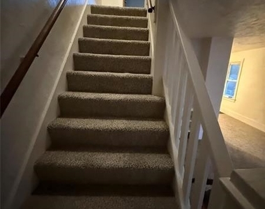 2828 Oak St - Photo Thumbnail 8