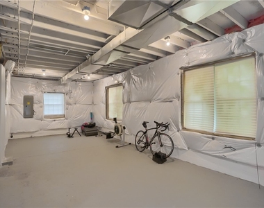 303 Garfield Ave - Photo Thumbnail 25