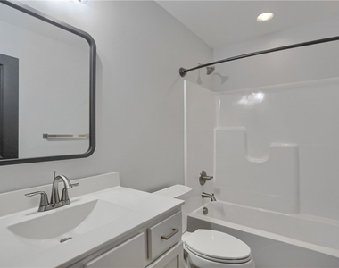 303 Garfield Ave - Photo Thumbnail 21