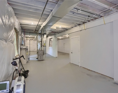 303 Garfield Ave - Photo Thumbnail 26