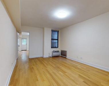 191 East 76th Street - Photo Thumbnail 2
